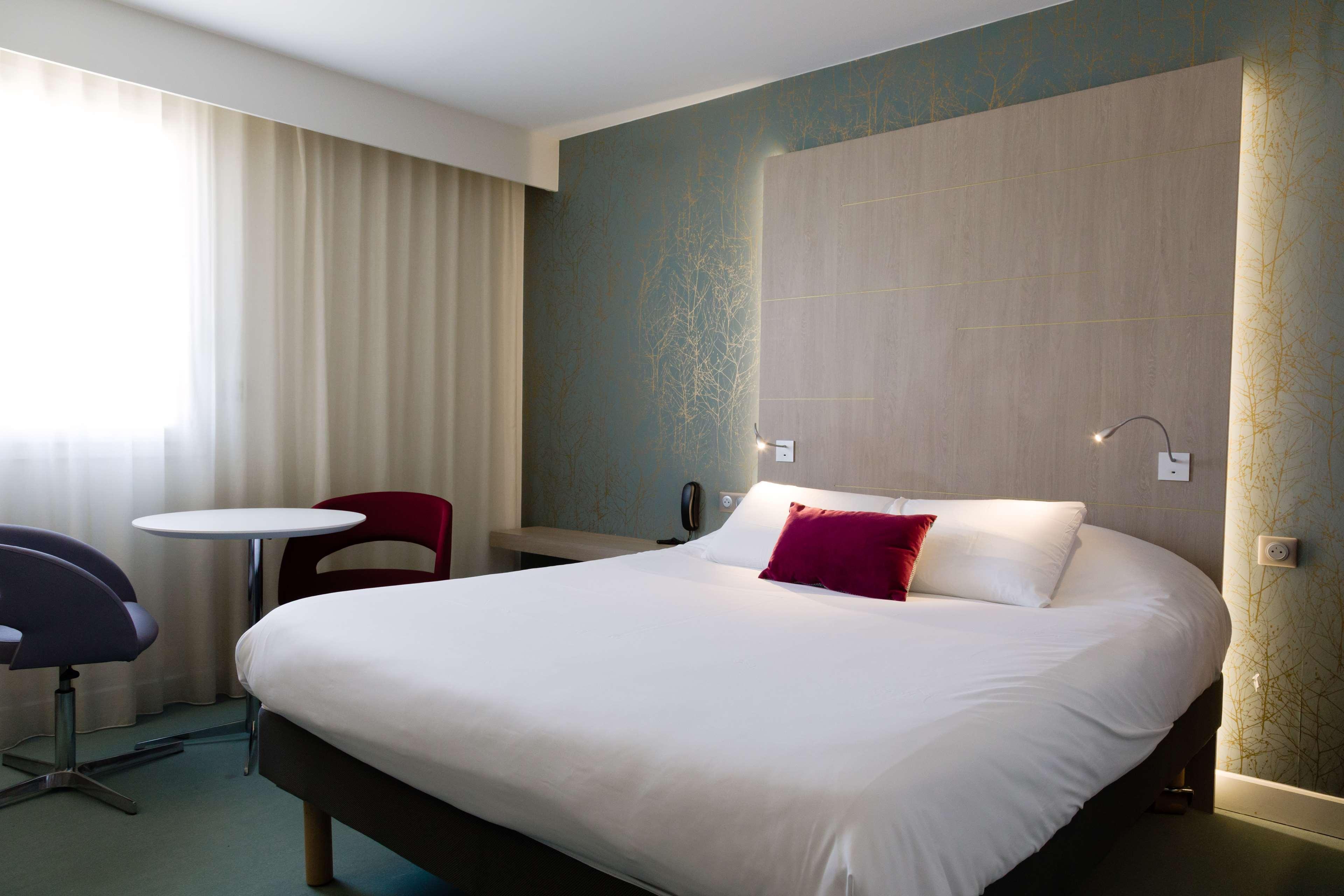 Kyriad Montpellier Est - Lunel Люнель Екстер'єр фото