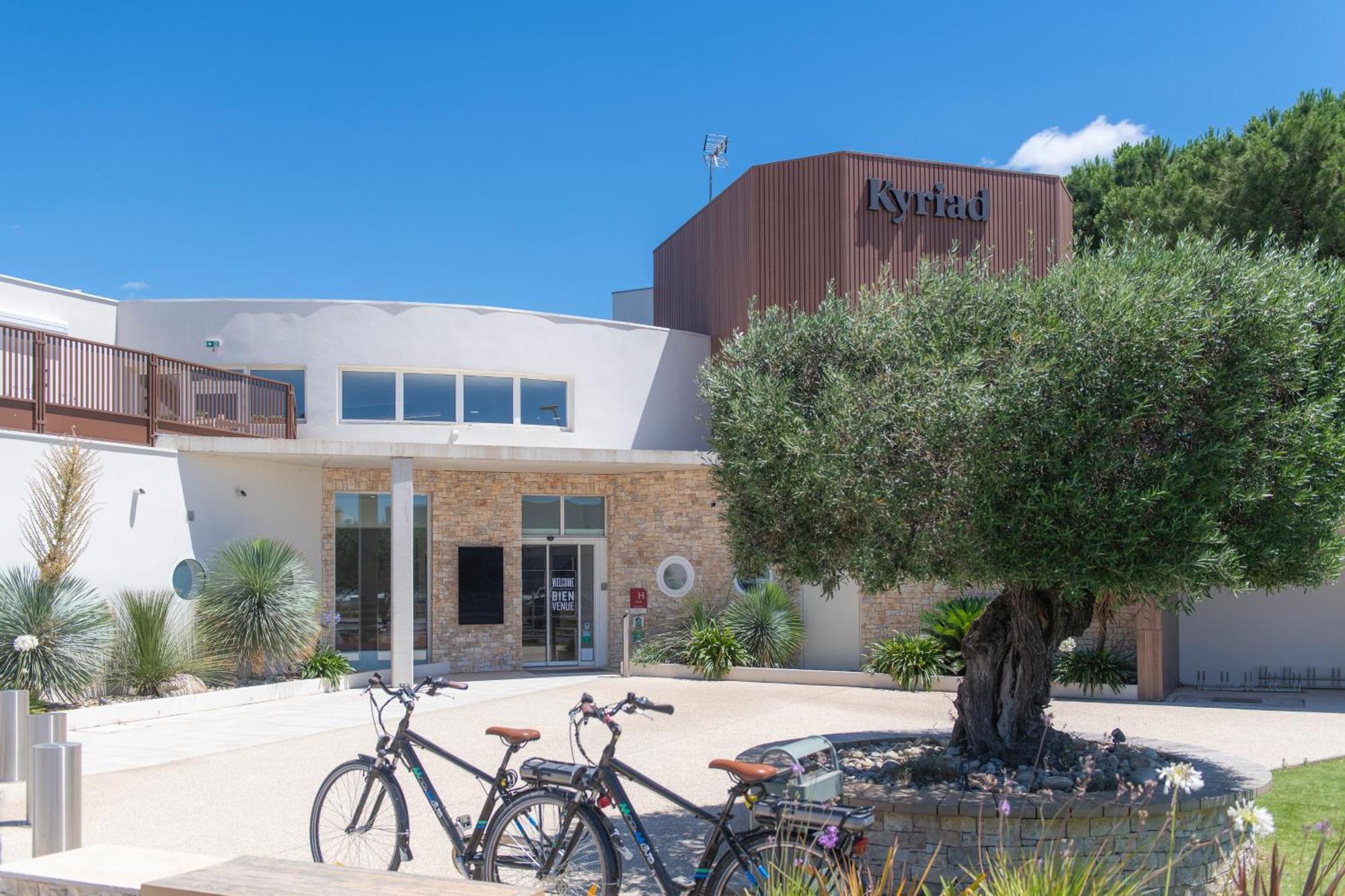 Kyriad Montpellier Est - Lunel Люнель Екстер'єр фото