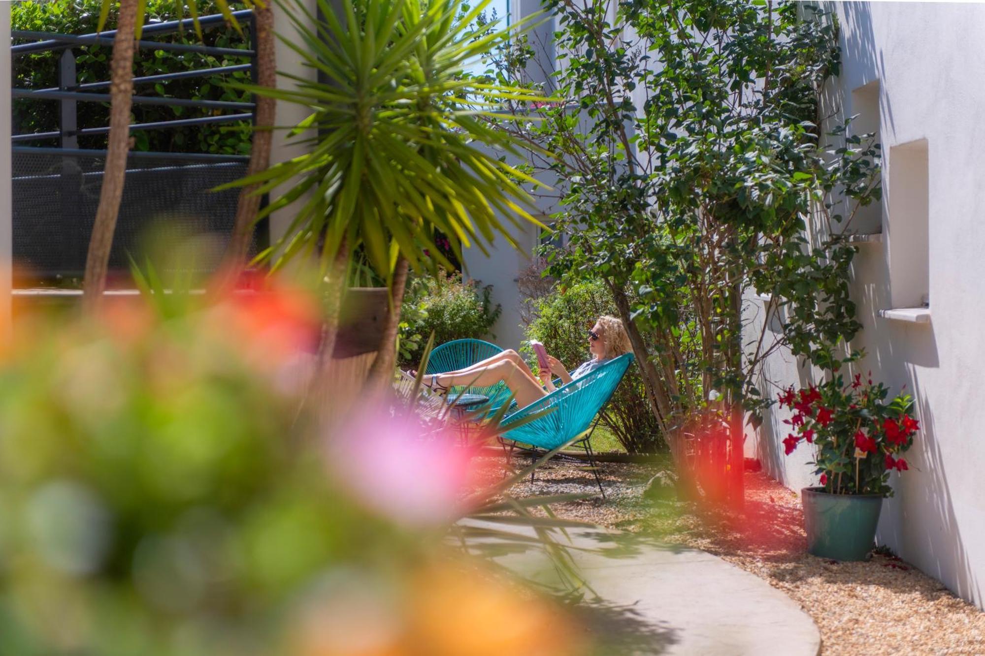 Kyriad Montpellier Est - Lunel Люнель Екстер'єр фото
