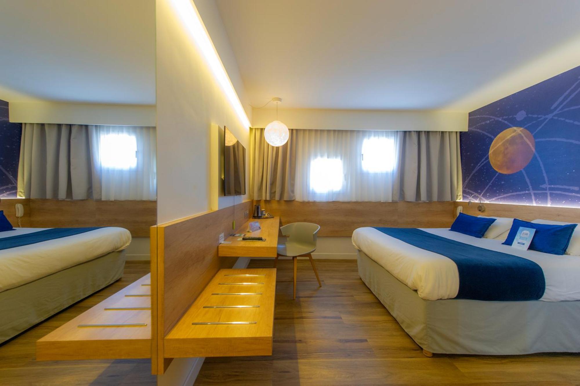 Kyriad Montpellier Est - Lunel Люнель Екстер'єр фото